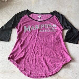 Mariposa Salon & Hotel Raglan Tee